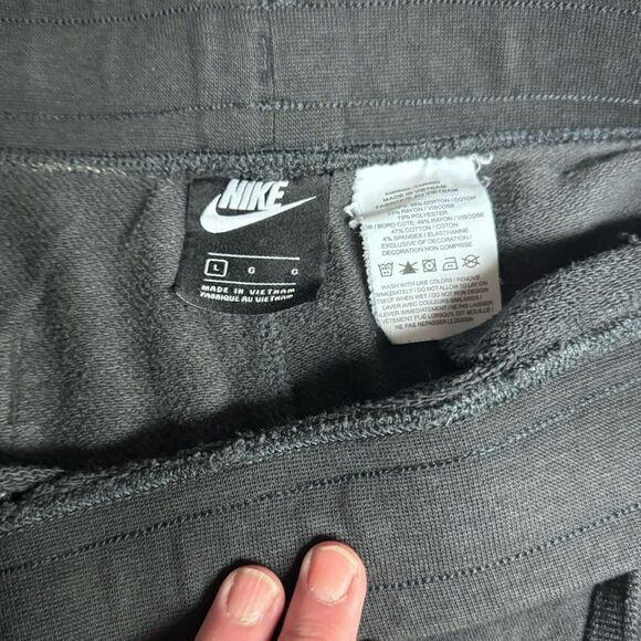 Nike sweat shorts men’s size large L logo pattern - Picture 4 of 4